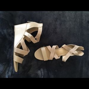 🎉 SALE 🎉 Strappy wedges